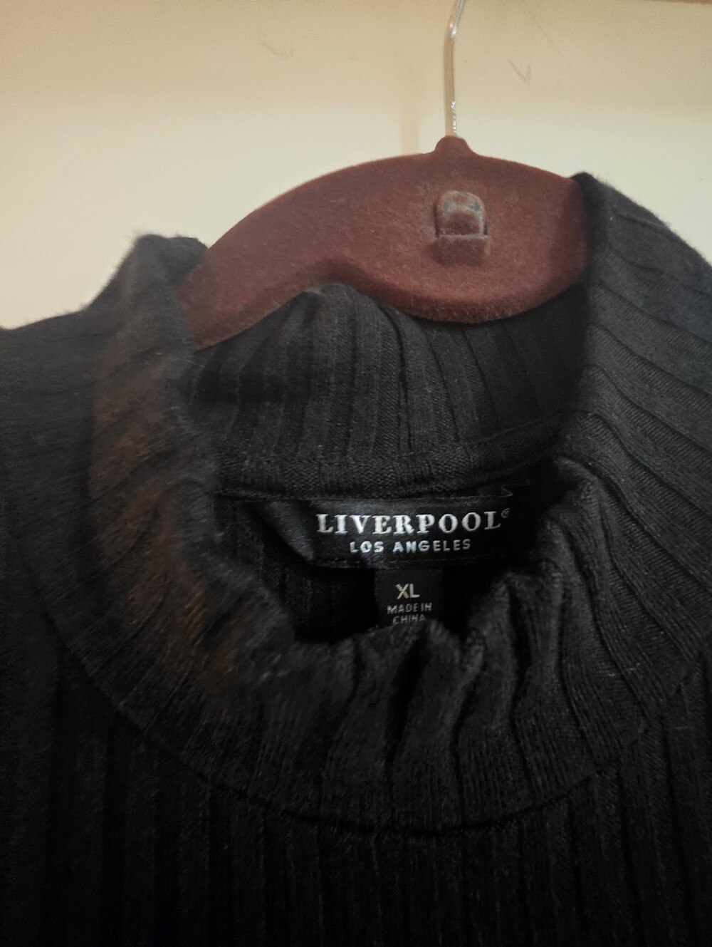 NWT Liverpool Black Ribbed Mock Neck Top